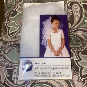 Wilton youth veil NIB